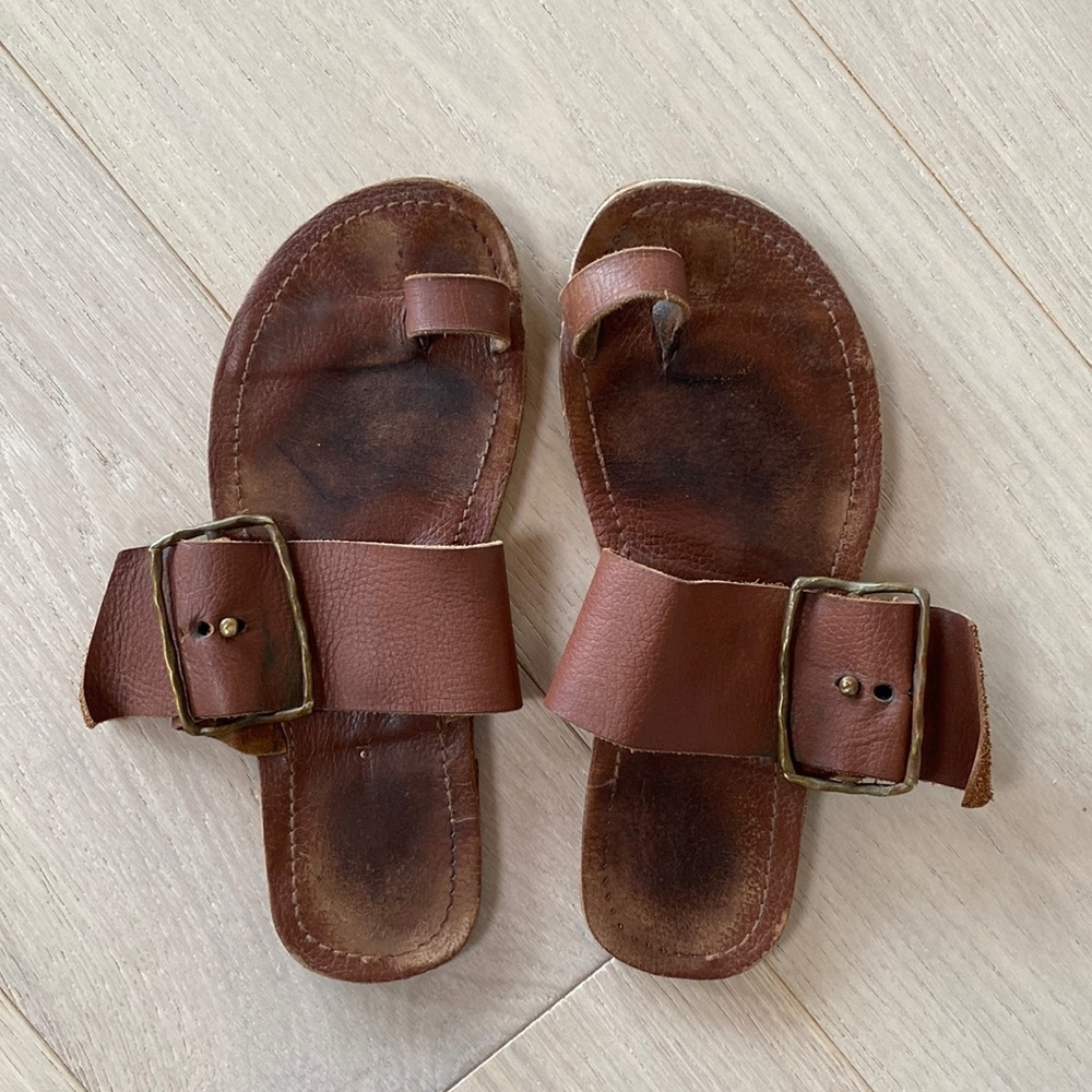 Beatrice Valenzuela Leather Sandal